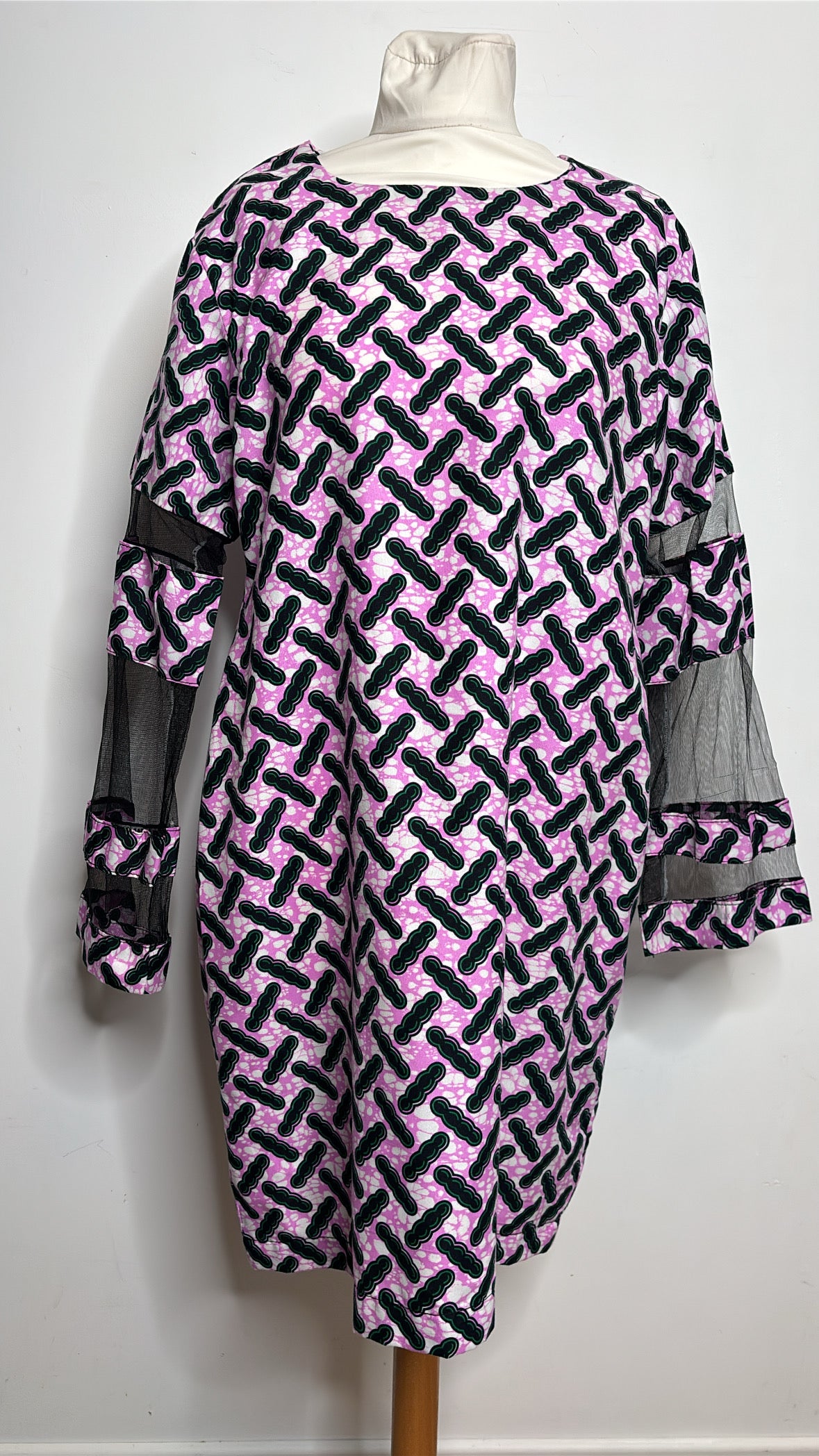 Robe en Wax manches ajourées