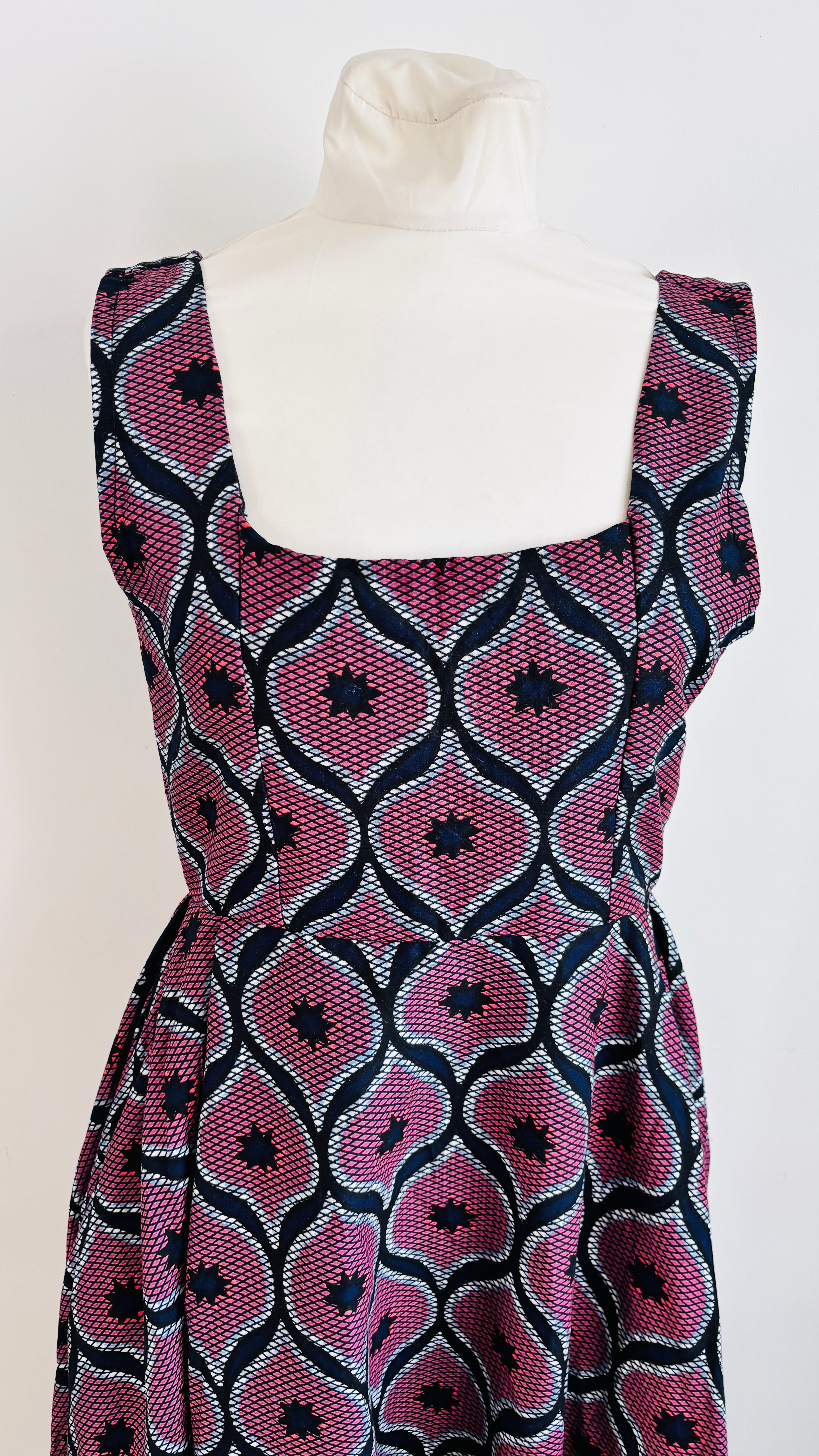 Robe longue en Wax tissu pagne africain motif congrès