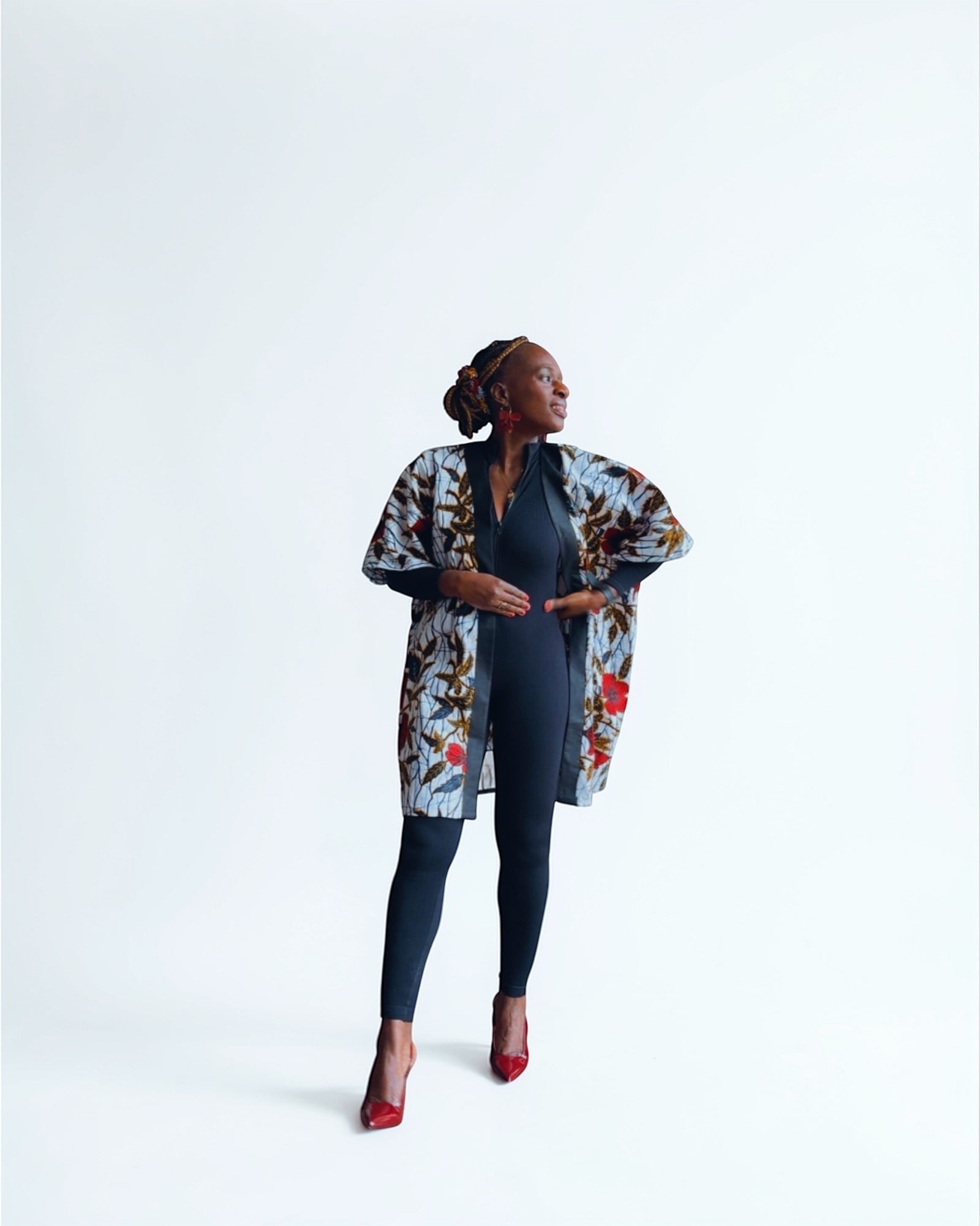 Veste Kimono en Wax motif hibiscus mi long rouge