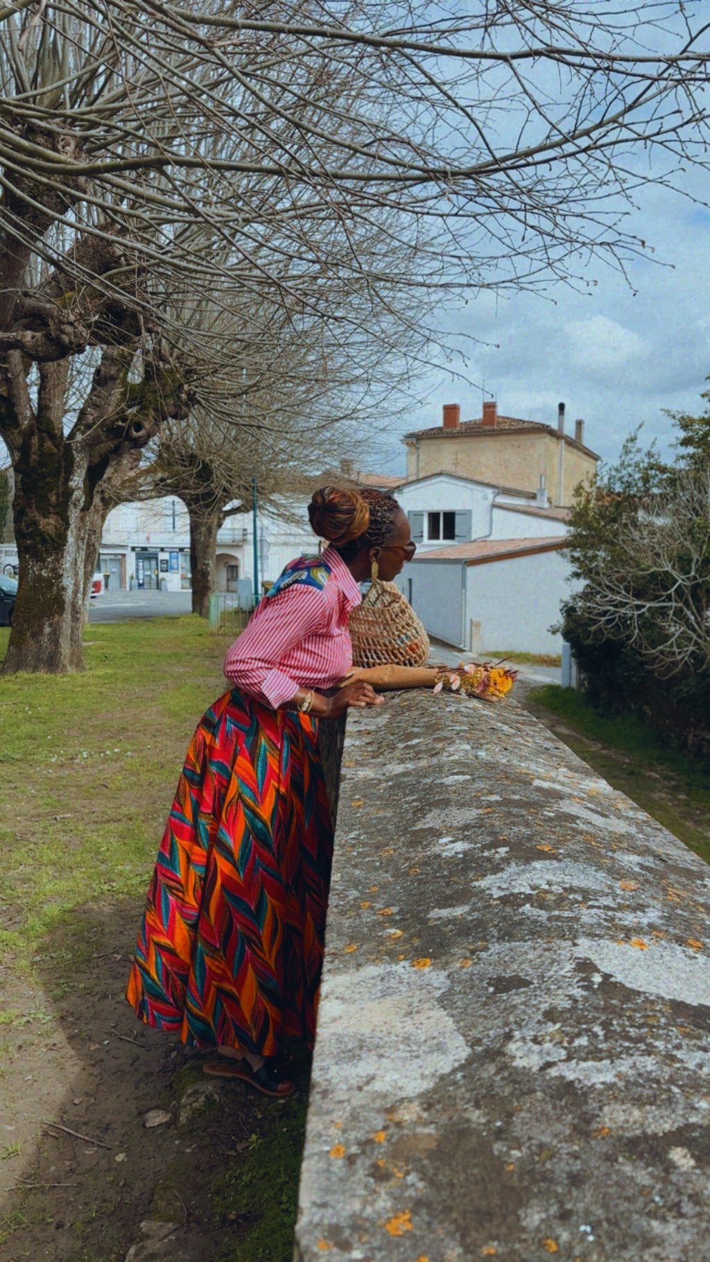 Jupe Longue africaine femme en Wax AUDREY boutonnée à l’avant et disponible sur commande