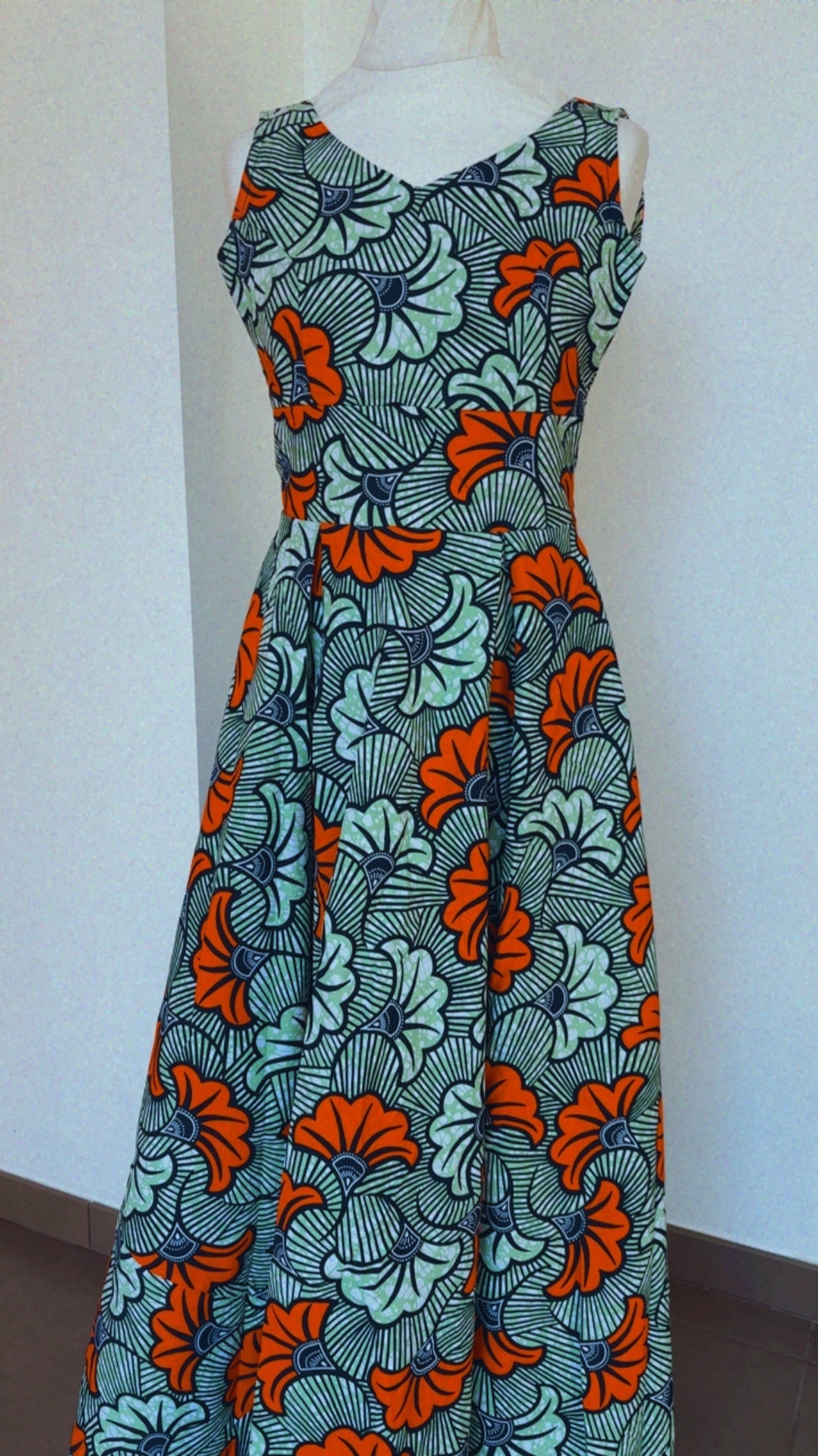 Robe longue dos nu en Wax tissu africain fleurs de mariage avec poches