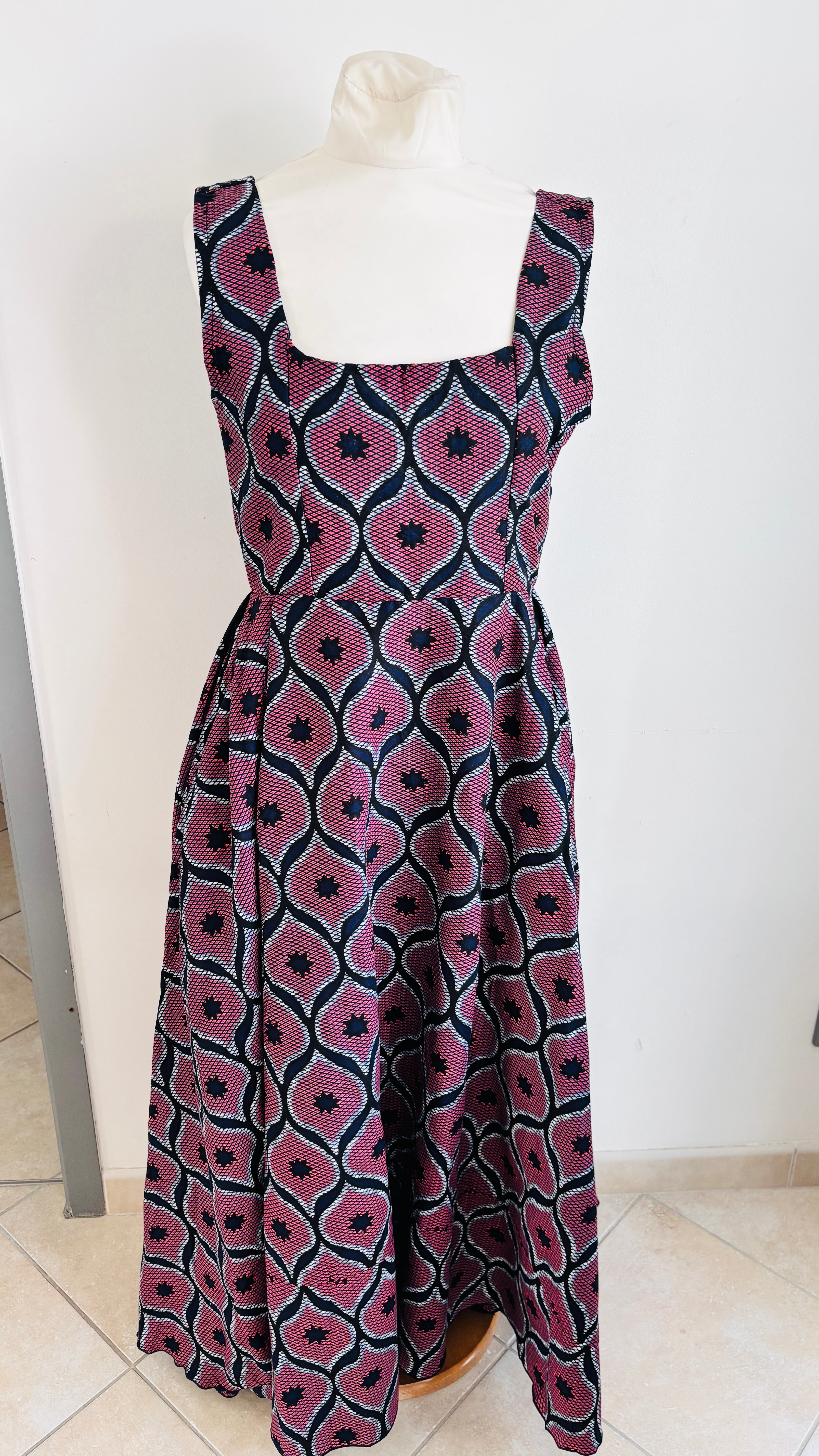 Robe longue en Wax tissu pagne africain motif congrès