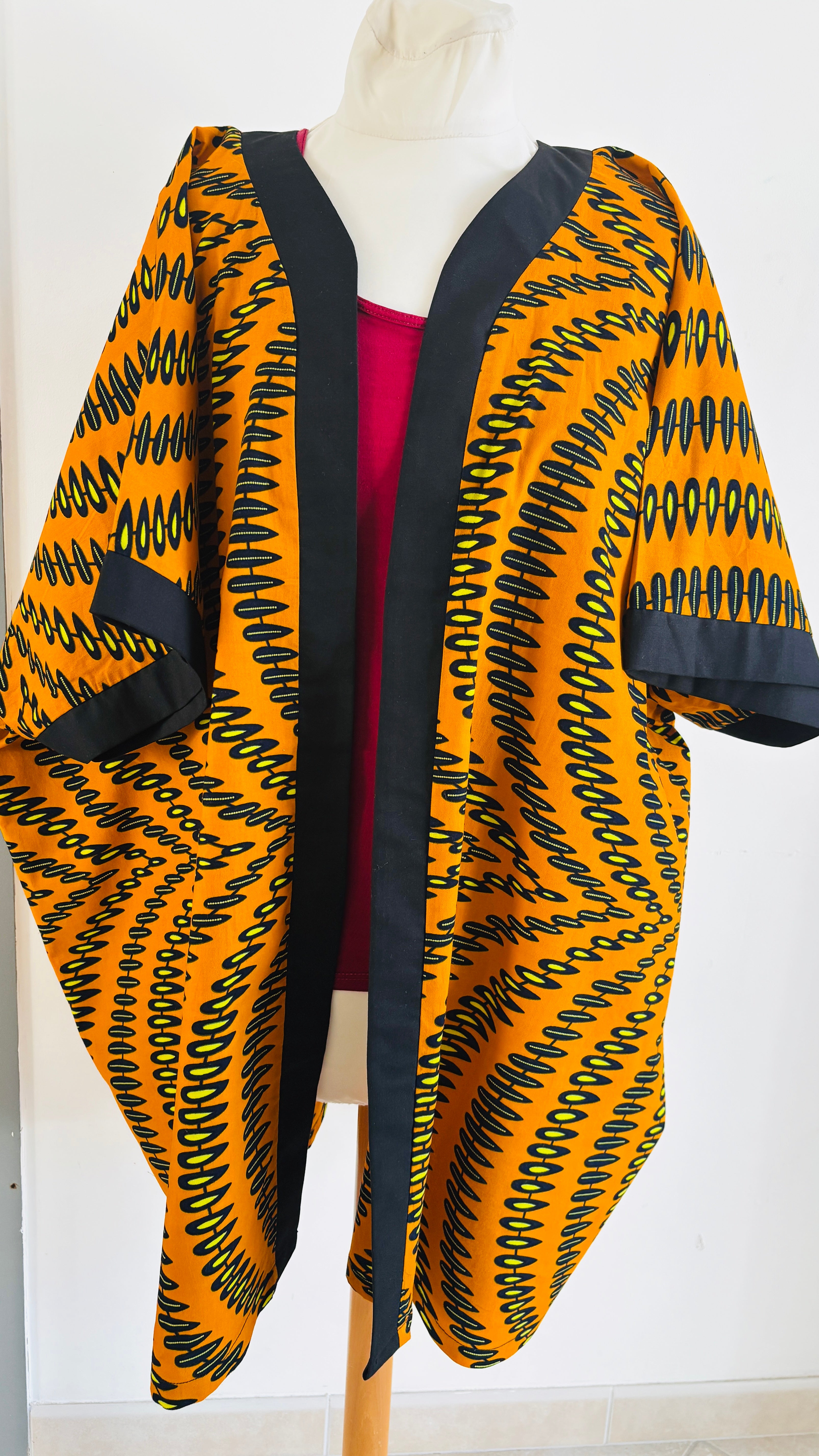 Veste Kimono en Wax motif écailles mi long jaune