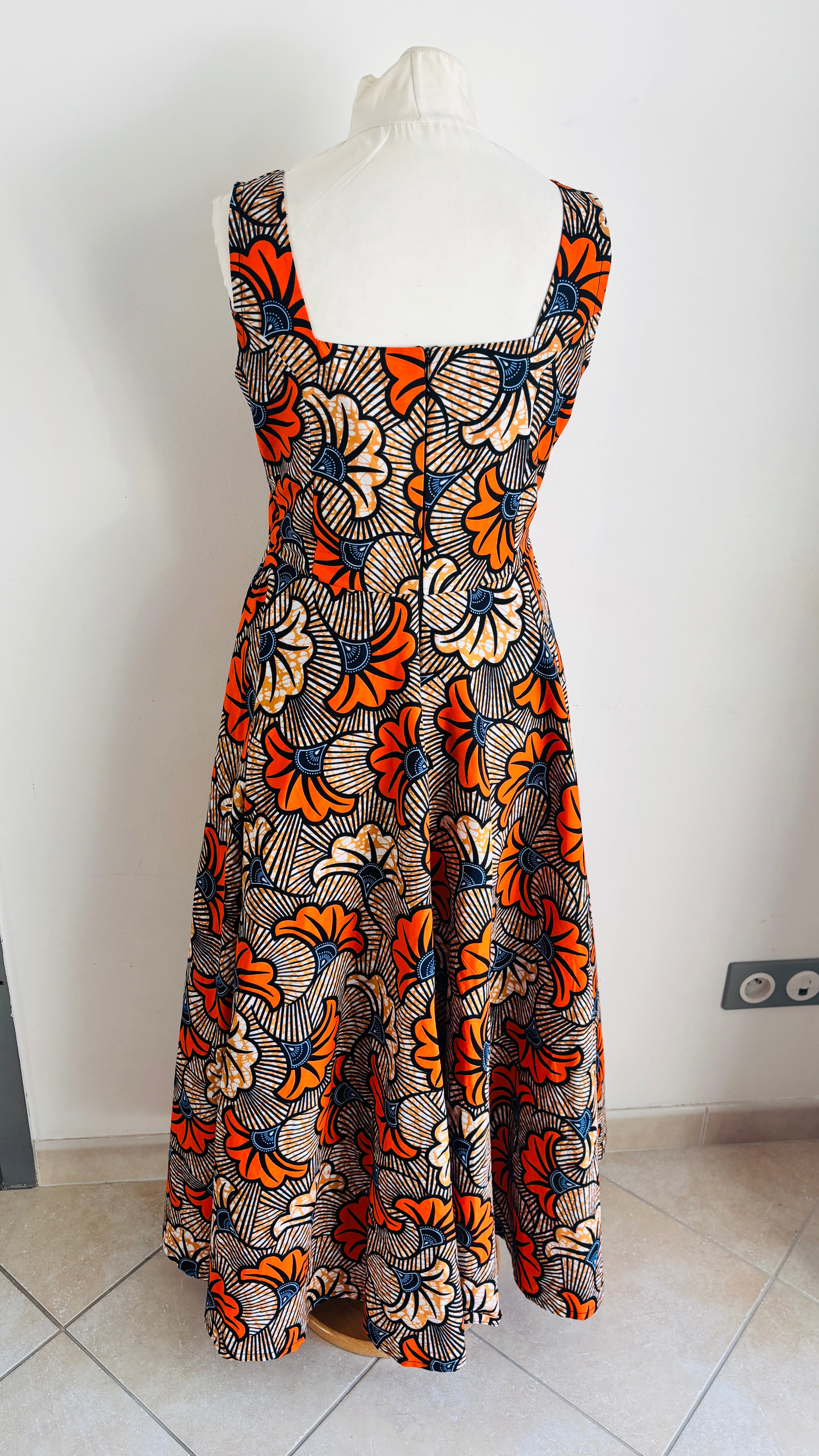 Robe longue en Wax tissu pagne africain fleurs de mariage multicolore sans manches