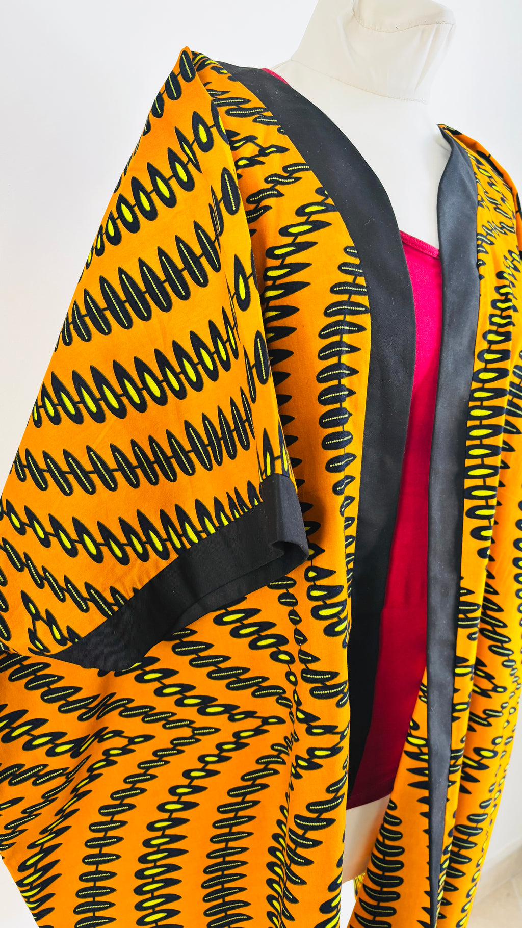 Veste Kimono en Wax motif écailles mi long jaune