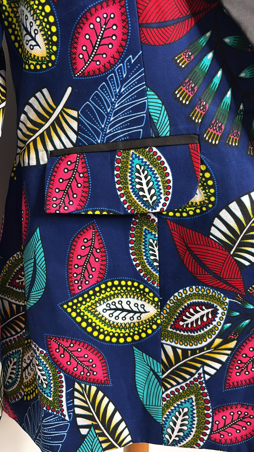 Veste blazer mi long en Wax feuilles tissu africain