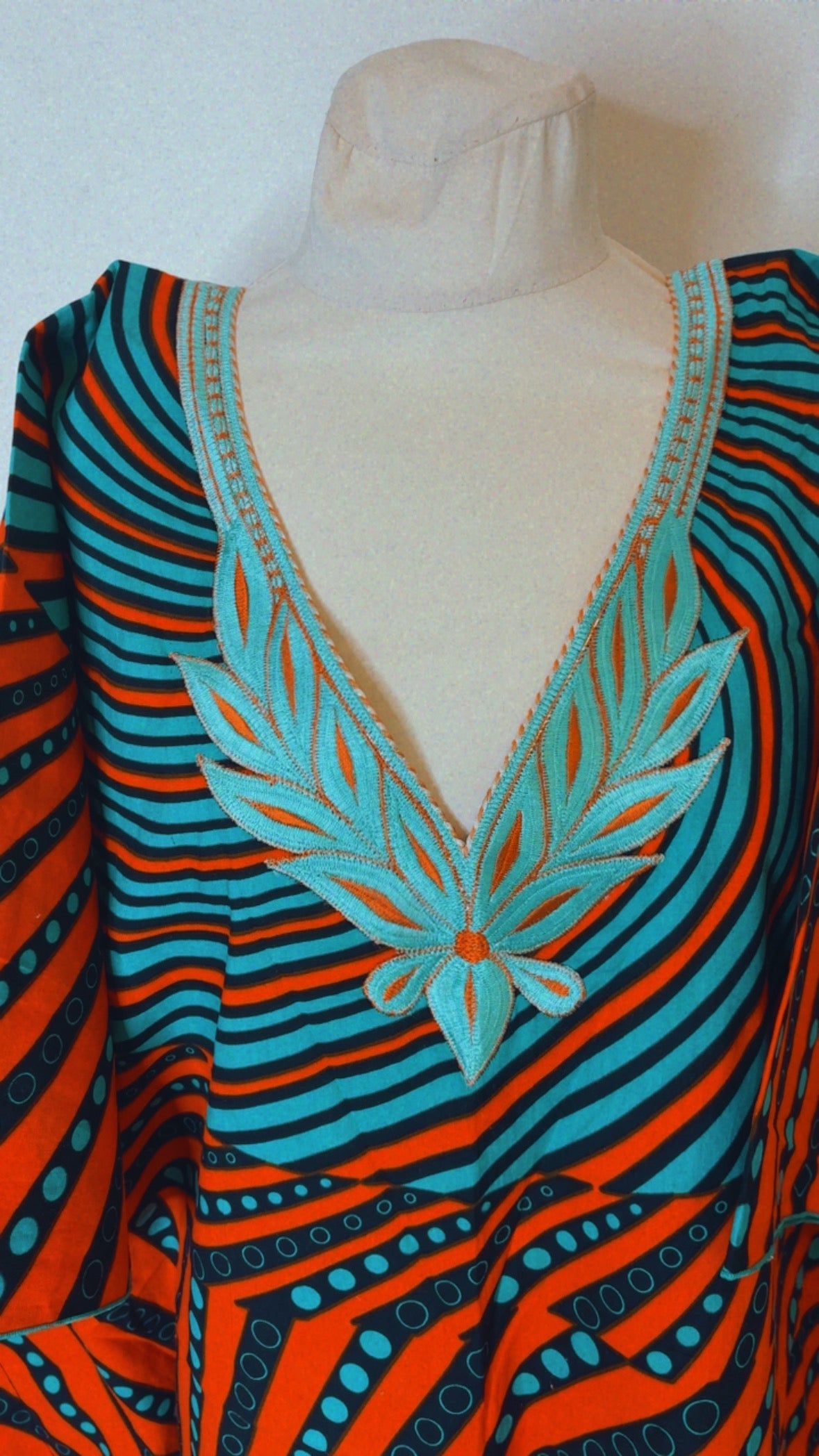 Boubou  africain en Wax brodé tunique africaine fait main en coton