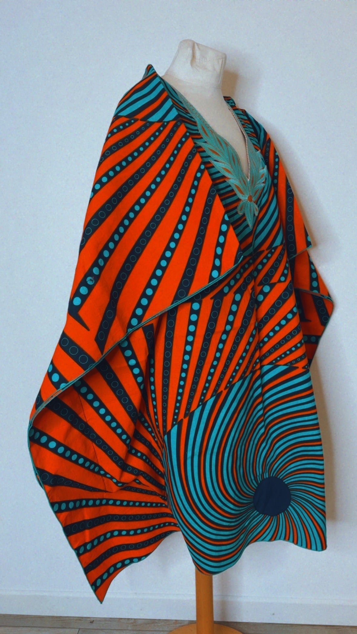 Boubou  africain en Wax brodé tunique africaine fait main en coton