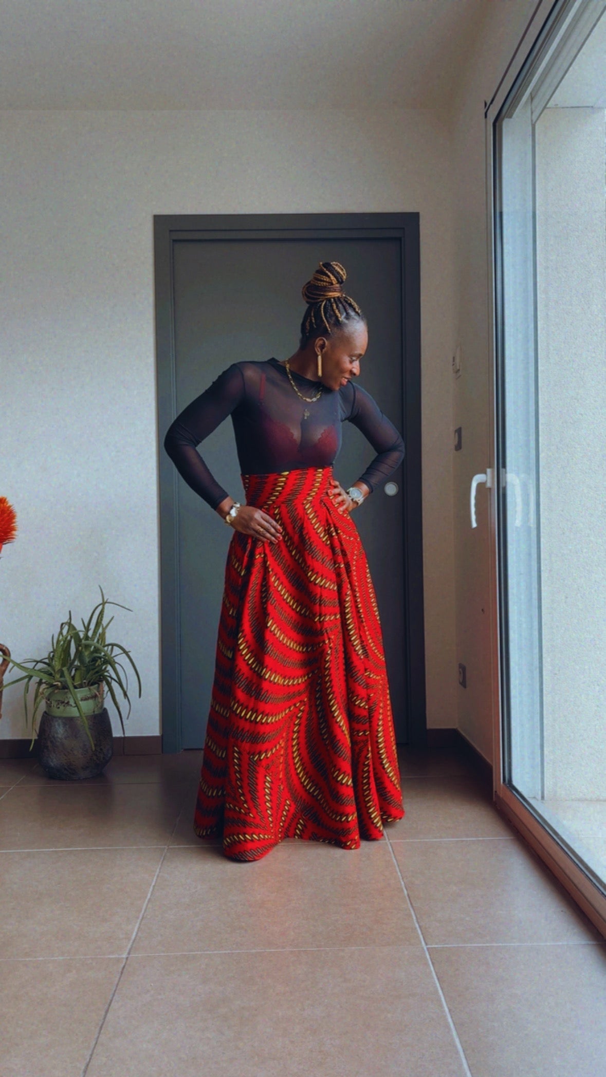 Jupe longue africaine en wax rouge motif ethnique tissu africain colorée idéale pour les occasions