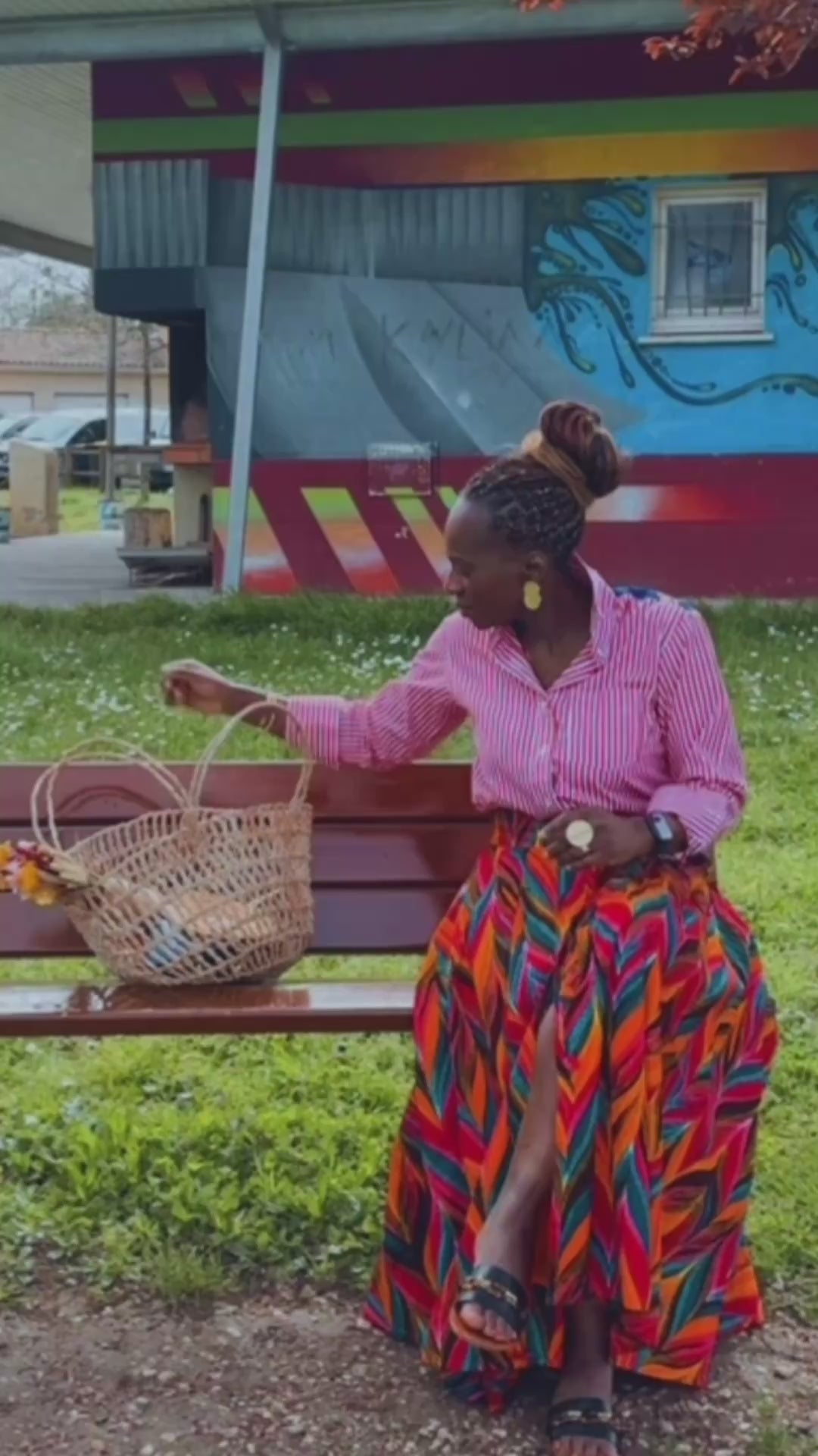 Jupe Longue africaine femme en Wax AUDREY boutonnée à l’avant et disponible sur commande